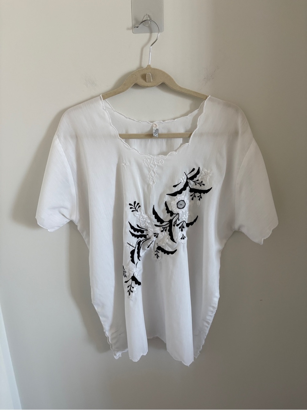 White Embroidered Scoop-Neck Women’s Top